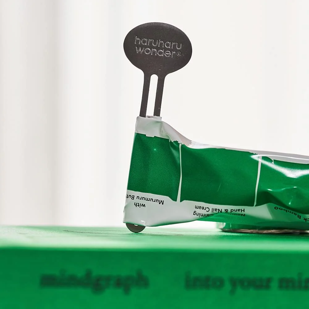 Haruharu Wonder - Black Bamboo Nourishing Calming Hand & Nail Cream 1.69 Oz - Image 6