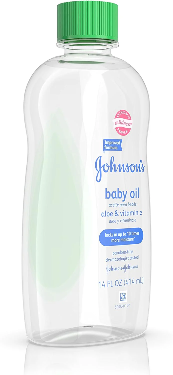 Johnson's Baby Oil, Aloe Vera and Vitamin E, 14 Fl Oz - Image 3