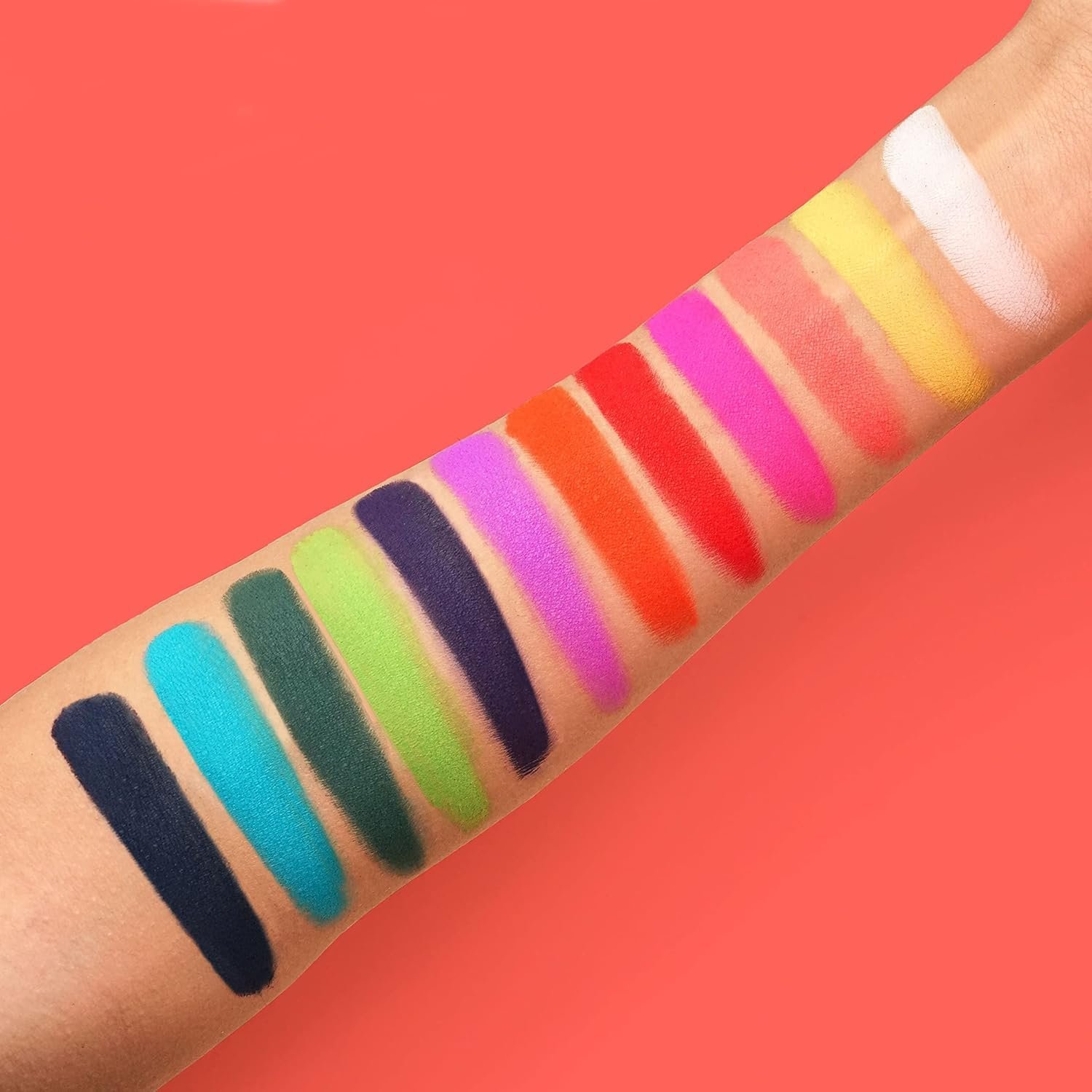 Kara Beauty Pro13 Mind Trap 30 Matte Colors Eyeshadow Palette - Image 4