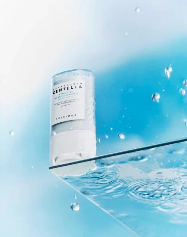 SKIN1004 Madagascar Centella Hyalu-Cica Silky-Fit Sun Stick 20g - Image 3