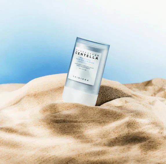 SKIN1004 Madagascar Centella Hyalu-Cica Silky-Fit Sun Stick 20g - Image 5